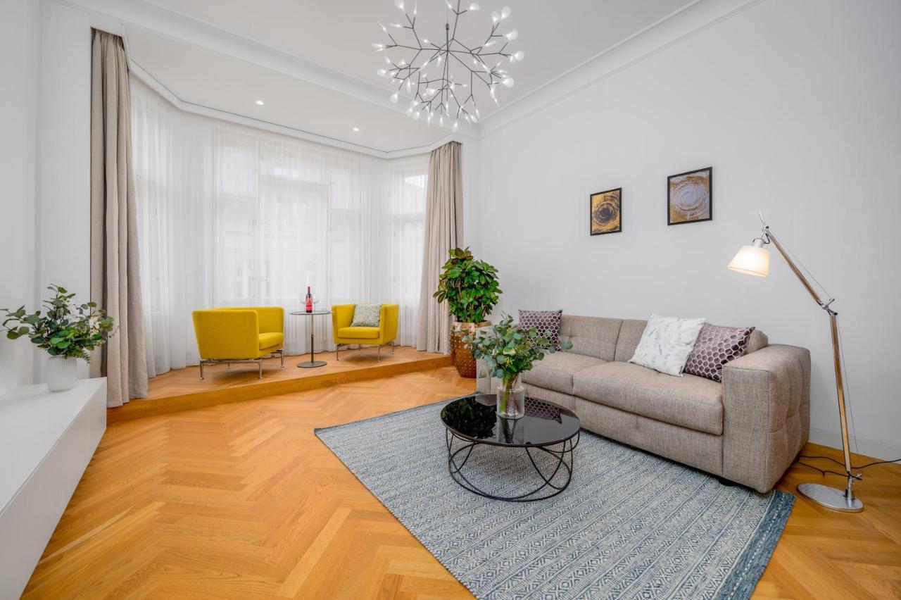 Prague Days - Old Town - Spacious Apartment ภายนอก รูปภาพ
