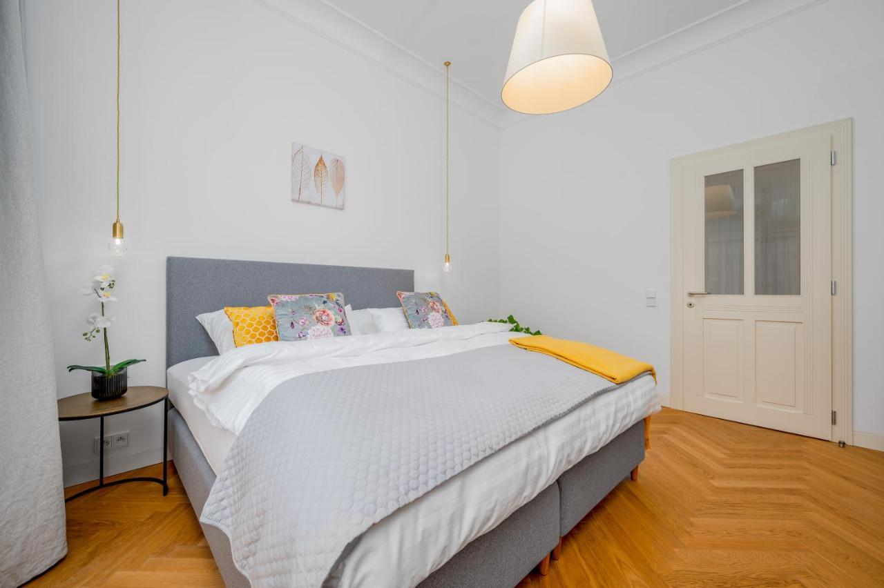 Prague Days - Old Town - Spacious Apartment ภายนอก รูปภาพ